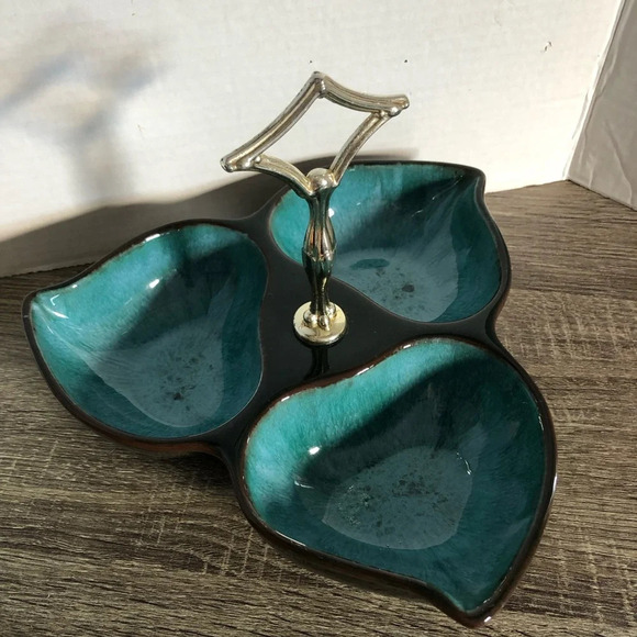Vtg Blue Mountain Pottery Three Section Handled Dish - Picture 3 of 11